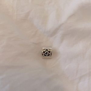 Pandora flower charm